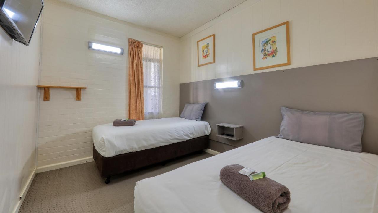 Bishops Lodge Narrandera Luaran gambar